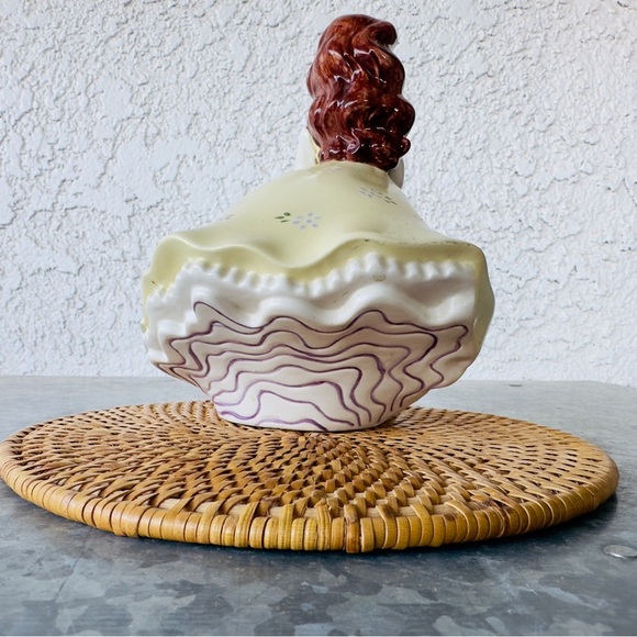 HOLLAND MOLD Mid-century VTG MAIDEN Porcelain Auburn Hair w/ Bouquet Cottagecore - Picture 2 of 14